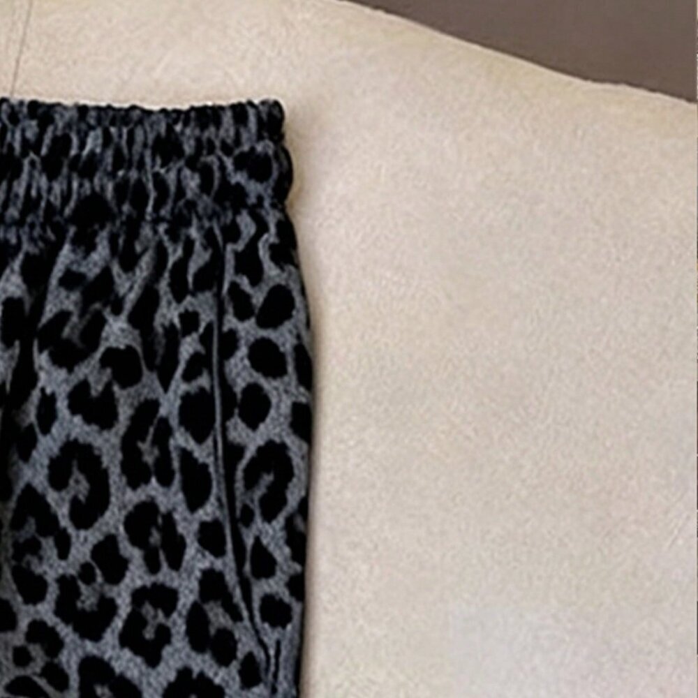 Grey Casual Women's Chic Leopard Print Sweatpants - Picture 3 of 5